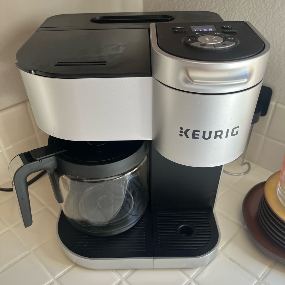 Keurig K-Duo® Special Edition Single Serve & Carafe Coffee Maker - Picture 1 of 1